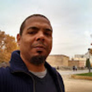 Meet your Posher, Ernesto